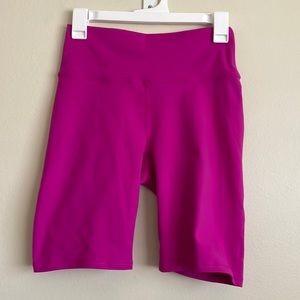 Tablet is bike shorts